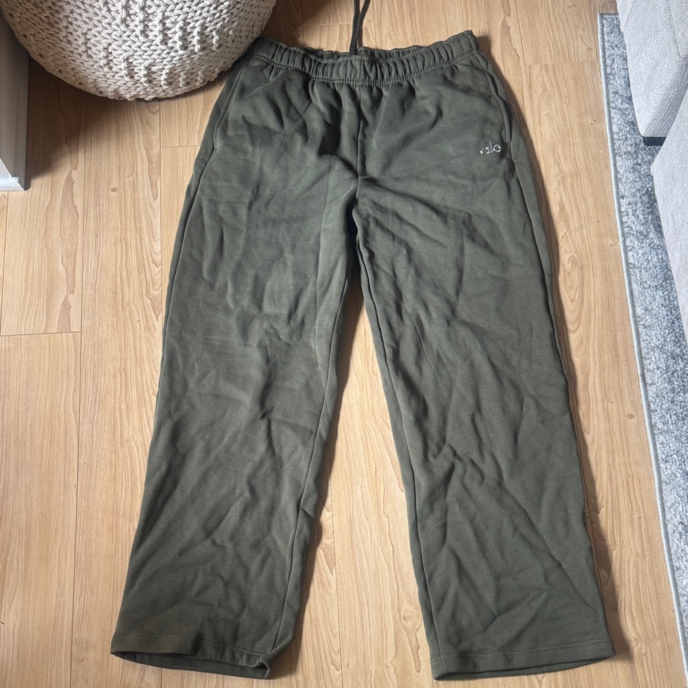 ALO Yoga Olive Green Sweatpants